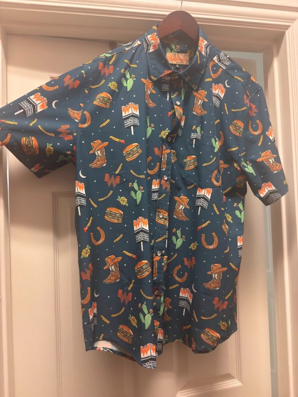 Mens Whataburger Button Down Shirt size XL